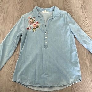 Women’s blouse